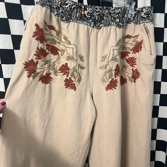 Blue Velvet whimsical embroidered joggers - Picture 12 of 16